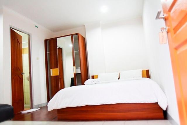 Hotel Lotus Bandung Extérieur photo