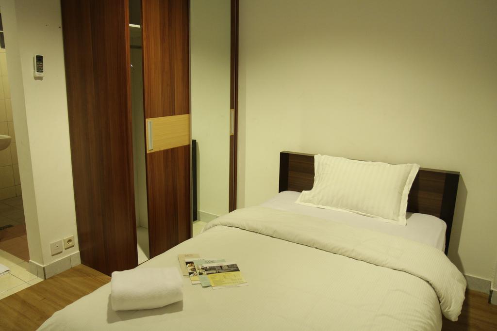 Hotel Lotus Bandung Chambre photo