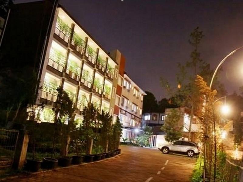 Hotel Lotus Bandung Extérieur photo