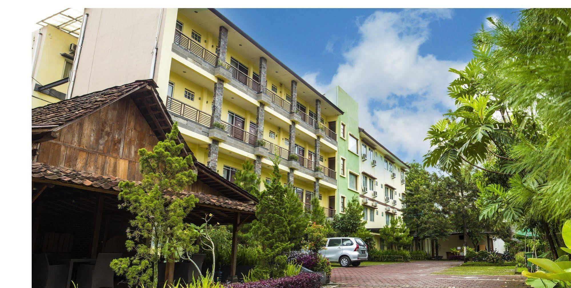 Hotel Lotus Bandung Extérieur photo